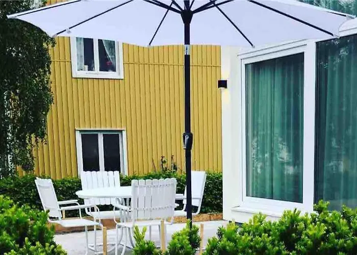 Eget Hus I Oergryte. Goeteborgs Baesta Laege!